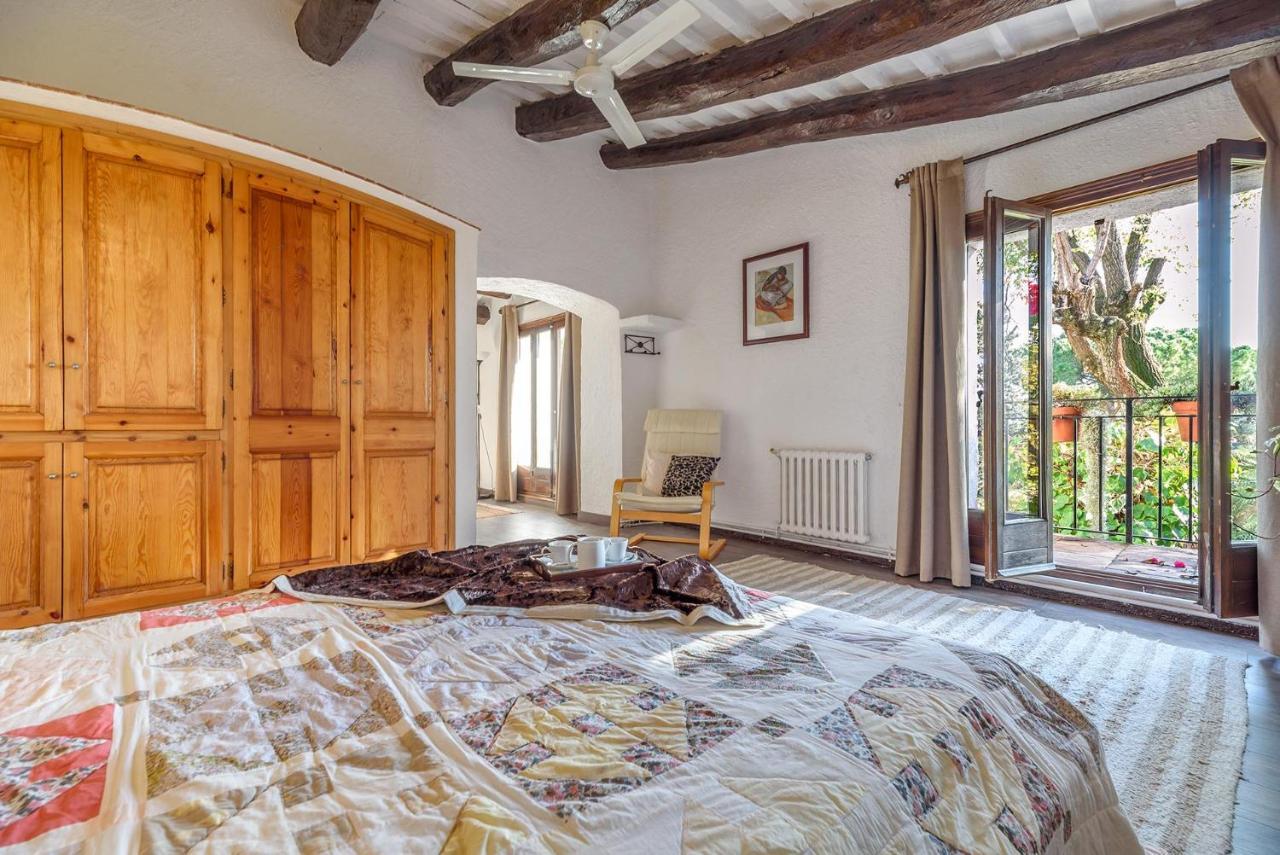 Masia Can Manent Del Bosc S XVIII Santa Eulalia de Ronsana Luaran gambar