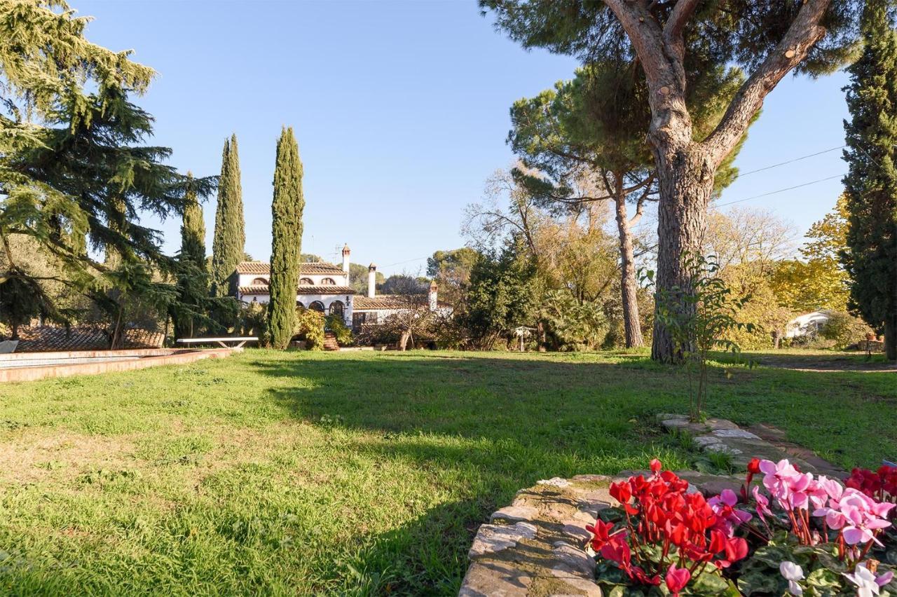 Masia Can Manent Del Bosc S XVIII Santa Eulalia de Ronsana Luaran gambar